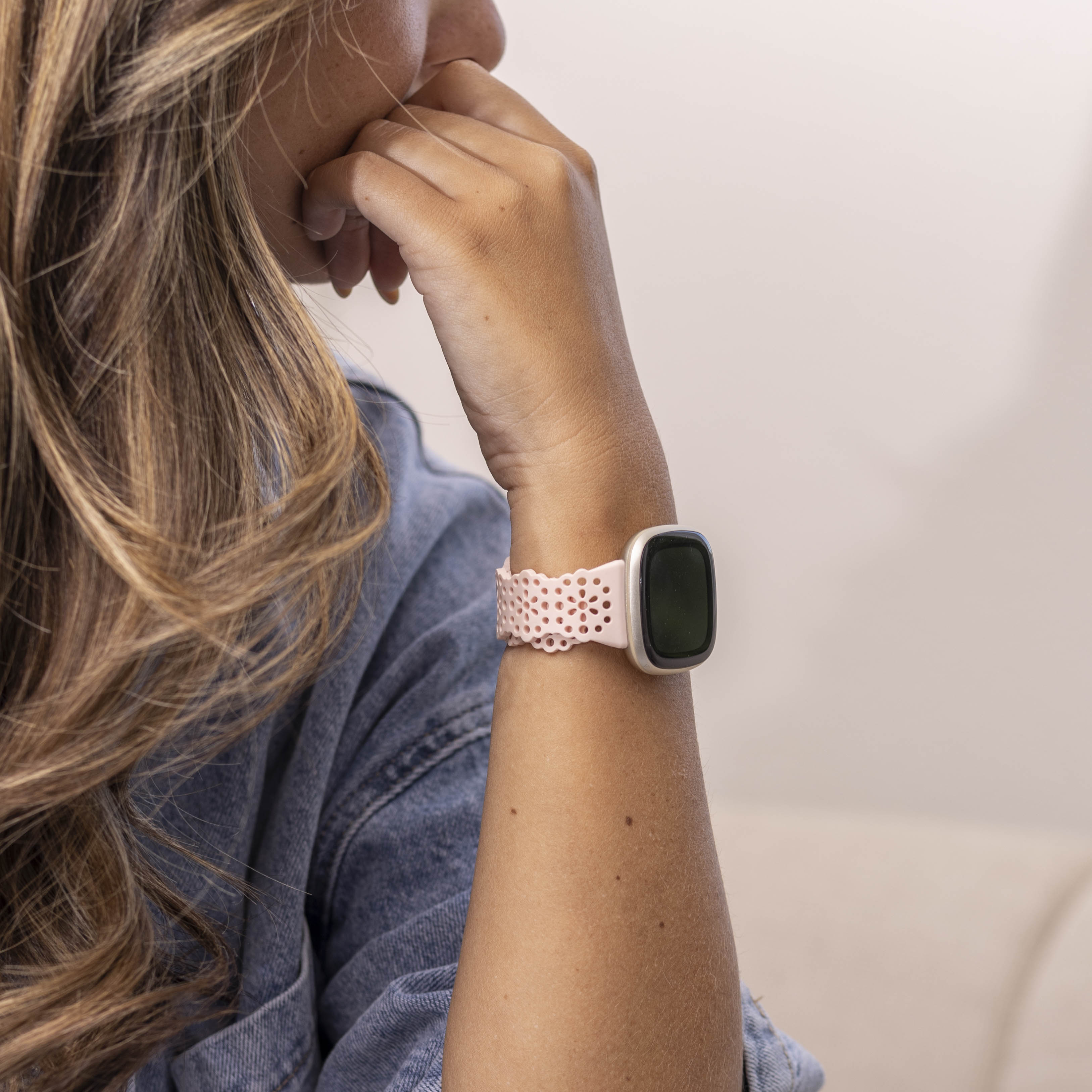 Fitbit Versa 3 Silicone Strap with Pattern (Light Pink)