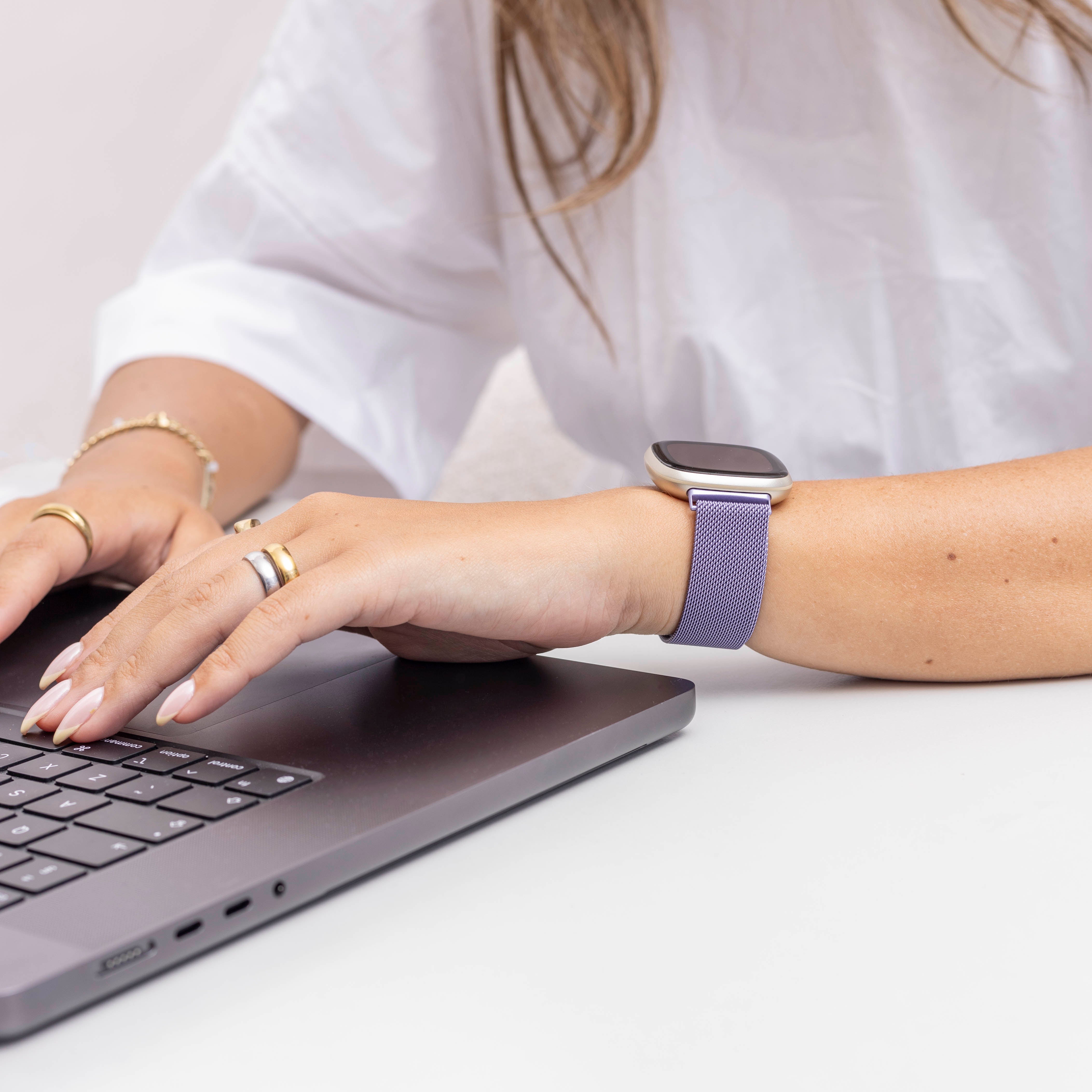 Fitbit Versa 3 Milanese Strap (Light Purple)