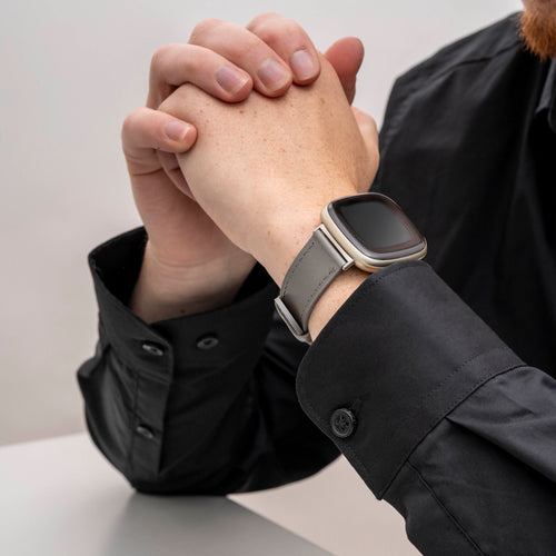 Fitbit Sense Lederarmband (Grau)