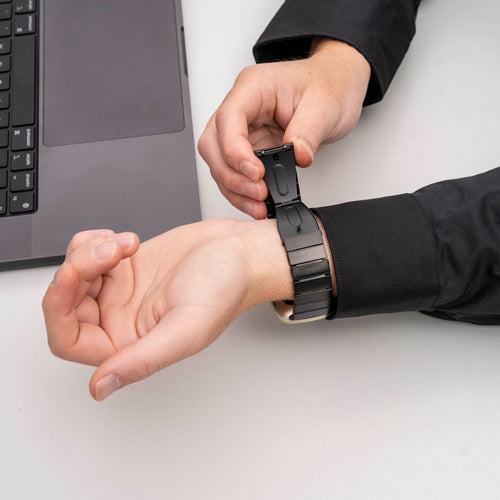 Fitbit Versa 3 metalen bandje (zwart)