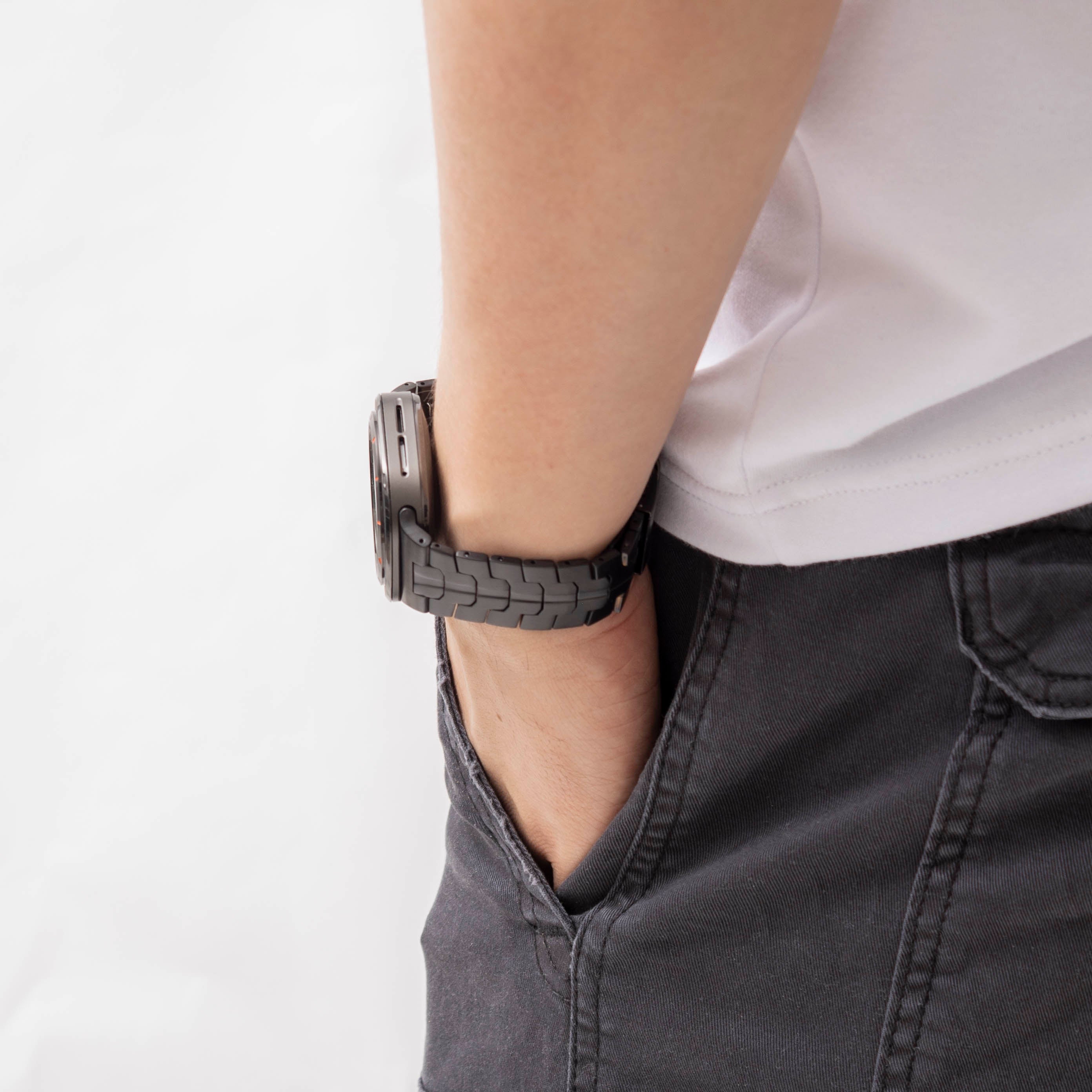 Samsung Galaxy Watch Ultra 'Iron' Titanarmband (Schwarz)