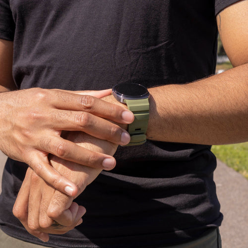 Samsung Galaxy Watch 8 Classic Extreme Silikonarmband (Olivgrün)