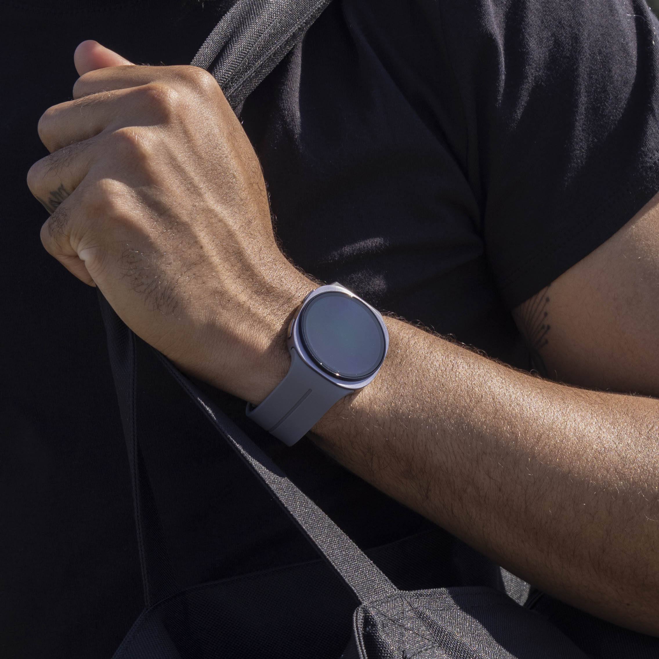 Samsung Galaxy Watch 8 - 44mm D-Schnalle Silikon Armband (Dunkel Grau)