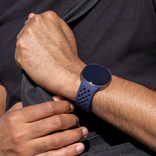 Samsung Galaxy Watch 8 - 40mm Silikonarmband mit Löchern (Dunkel Blau)