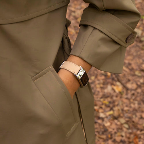 Fitbit Charge 6 Leather Strap (Apricot)