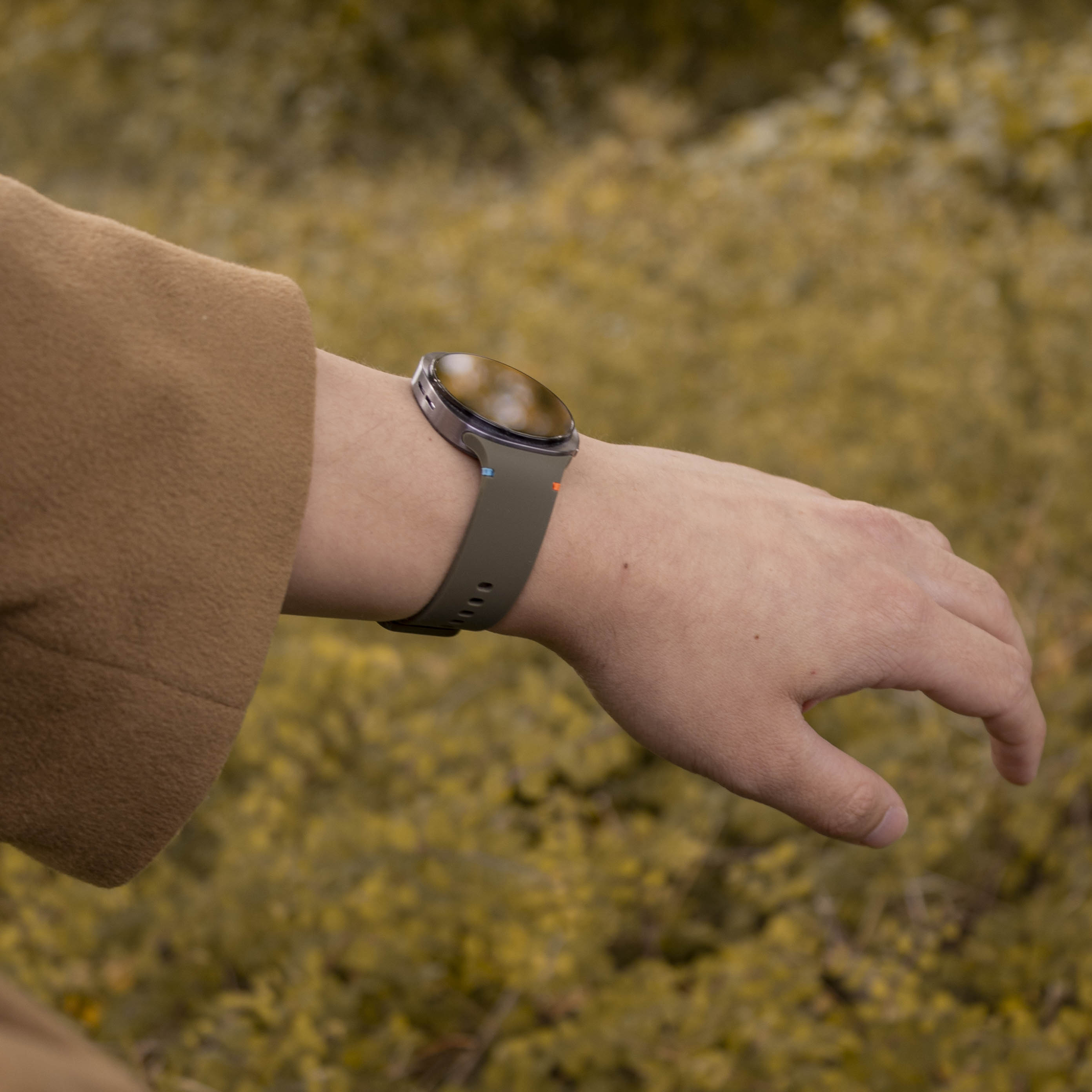 Samsung Galaxy Watch 8 - 44mm Silikonarmband (Armee Grün)