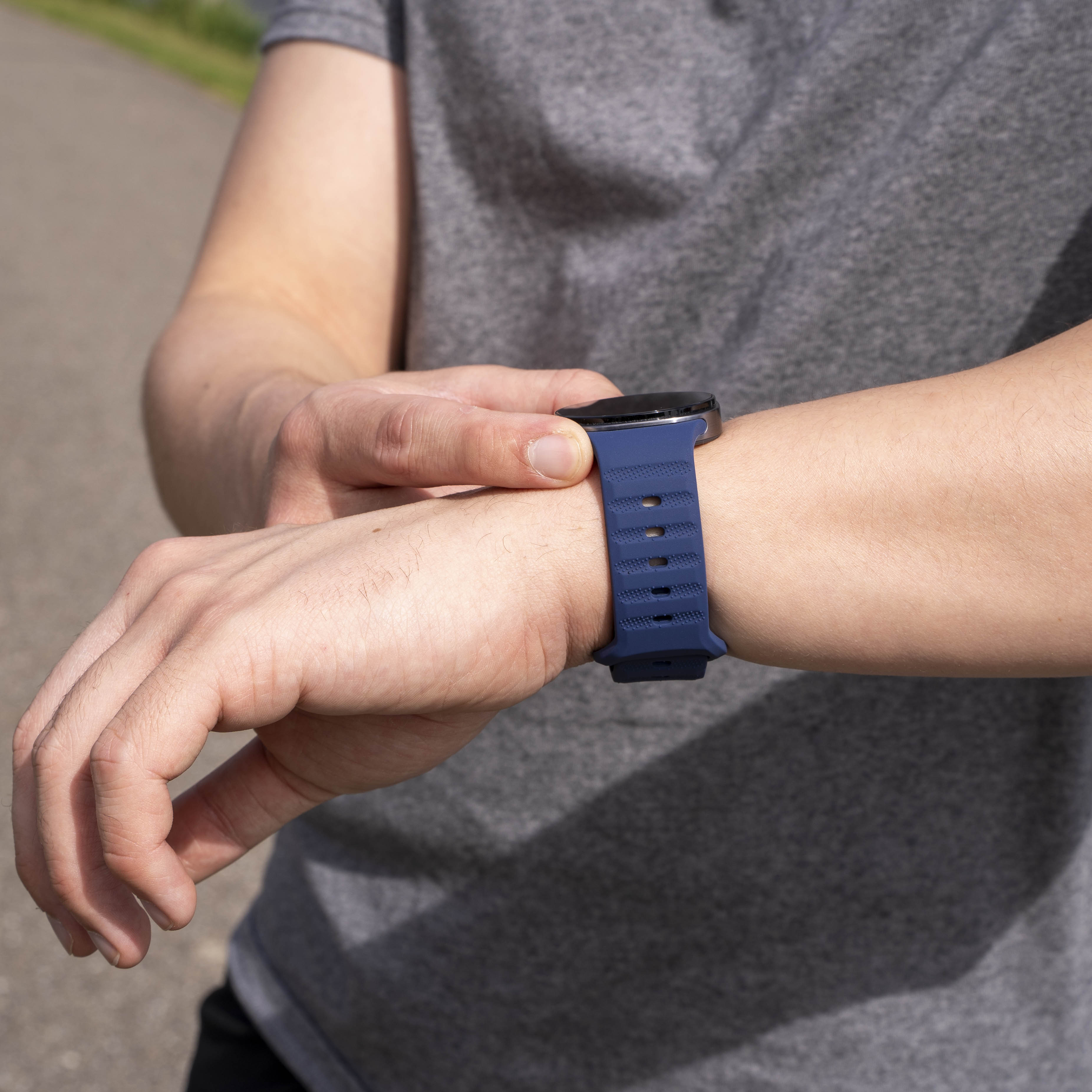 Samsung Galaxy Watch 8 - 40mm Outdoor Silikon Armband (Dunkel Blau)