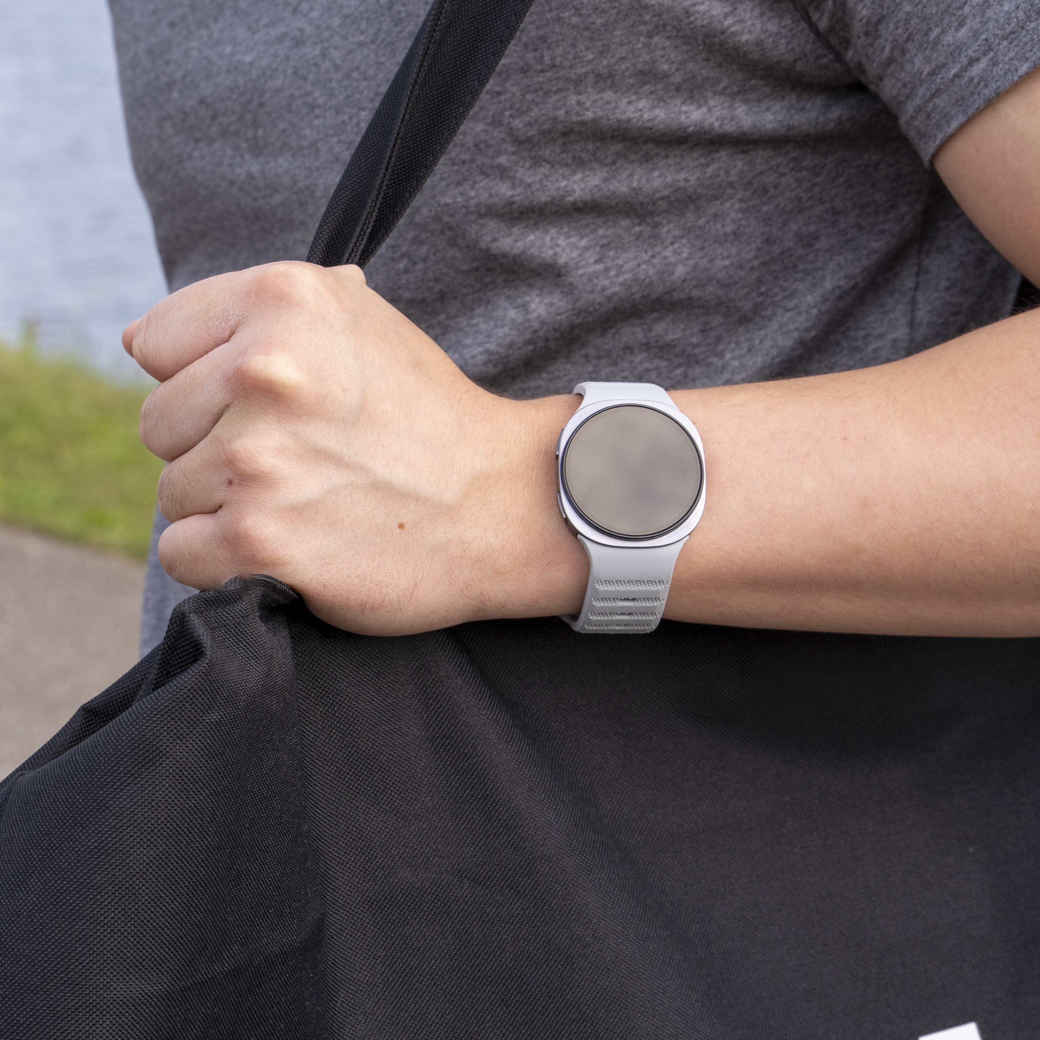 Samsung Galaxy Watch 8 - 44mm Outdoor Silikon Armband (Grau)