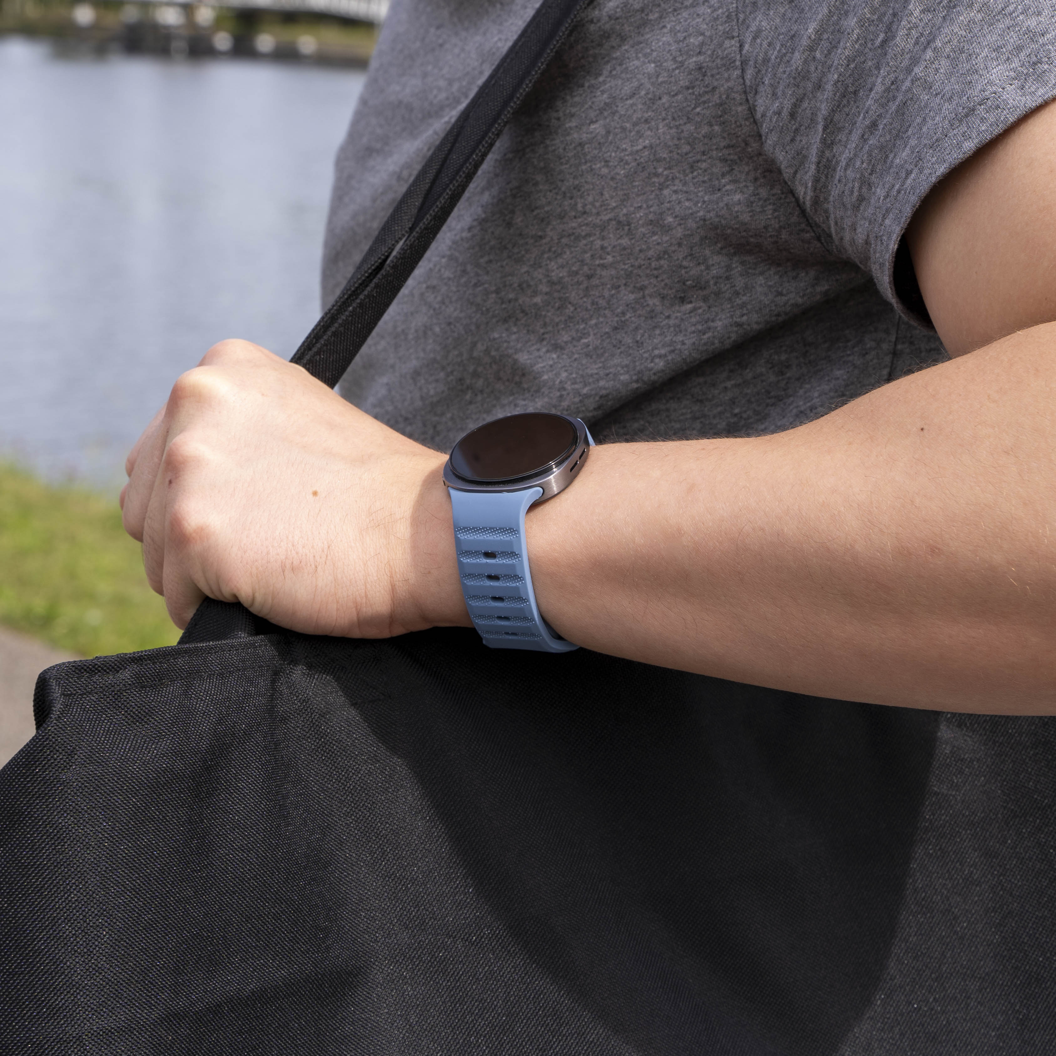 Samsung Galaxy Watch 8 - 40mm Outdoor Silikon Armband (GrauBlau)
