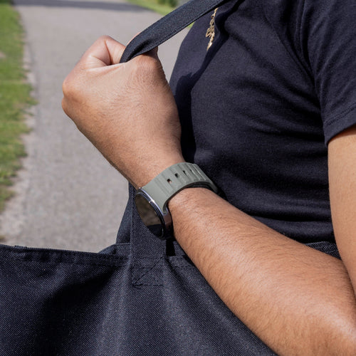 Samsung Galaxy Watch 8 Classic Outdoor Silikonarmband (Dunkel Grün)
