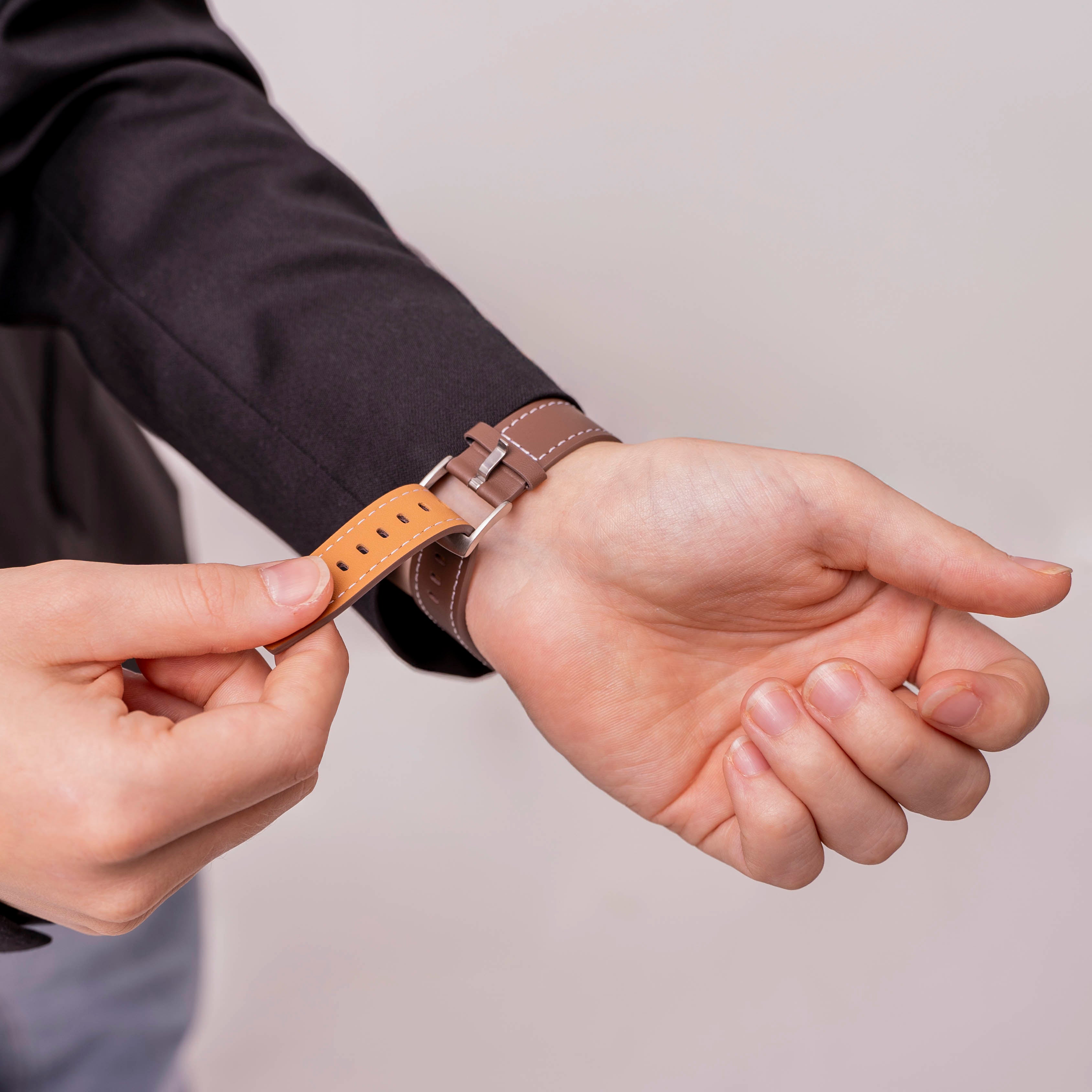 Samsung Galaxy Watch 6 Classic 47mm 'One Push' Leather Strap (Dark Brown)