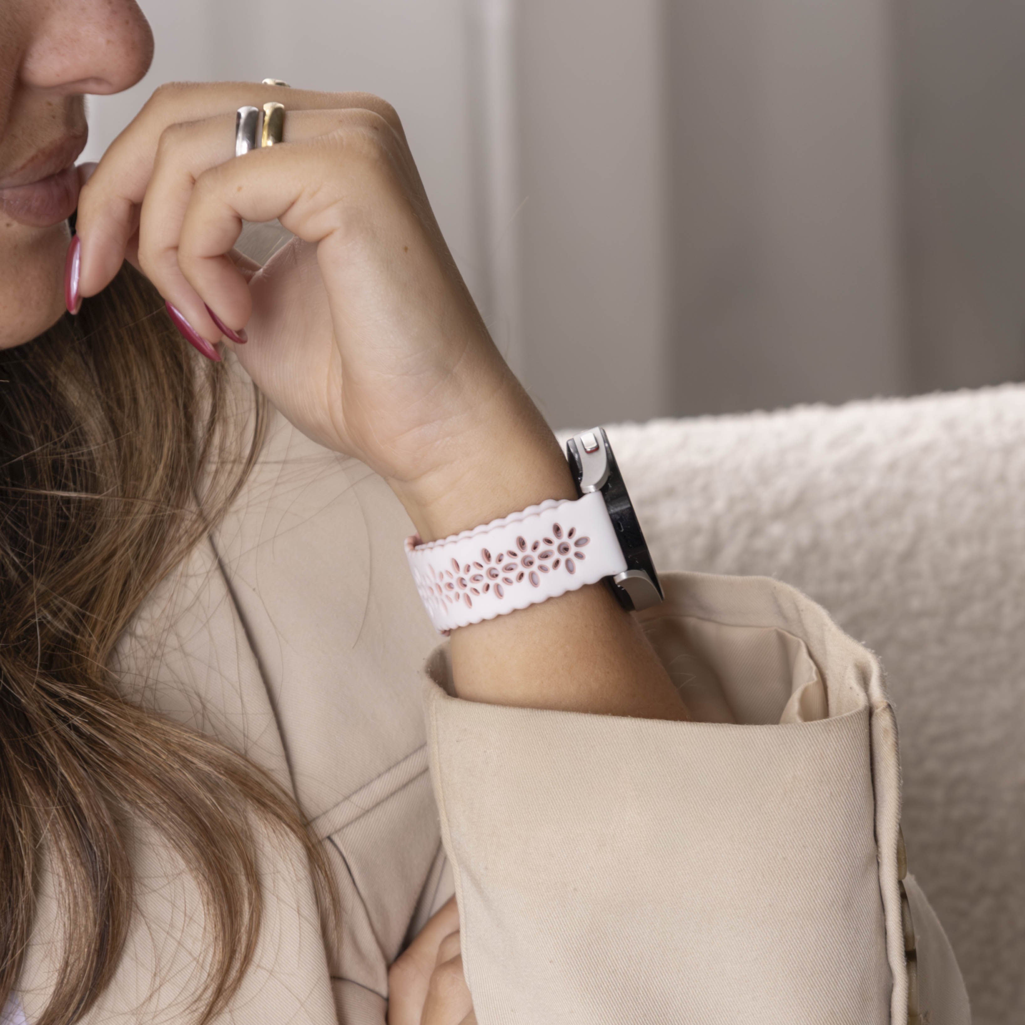 Samsung Galaxy Watch 6 Classic 47mm Silikonarmband mit Muster (Weiß/Rosa)