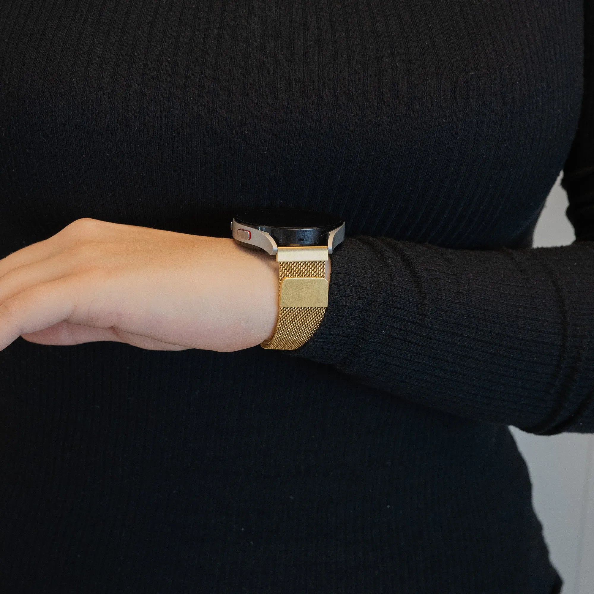 Bandz ICE Smart 3.0 Rectangular 1.78 Milanese Loop Armband (Gold)