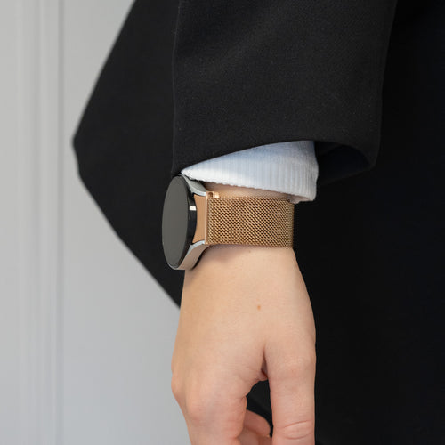 Milanese Loop Strap, champagne, lifestyle photo