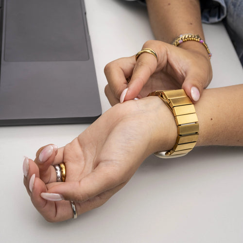 Metal Strap, gold, lifestyle photo