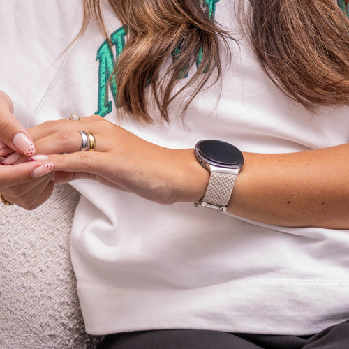  Samsung Galaxy Watch 8 Classic gevlochten band met P-buckle (sterrenlicht)