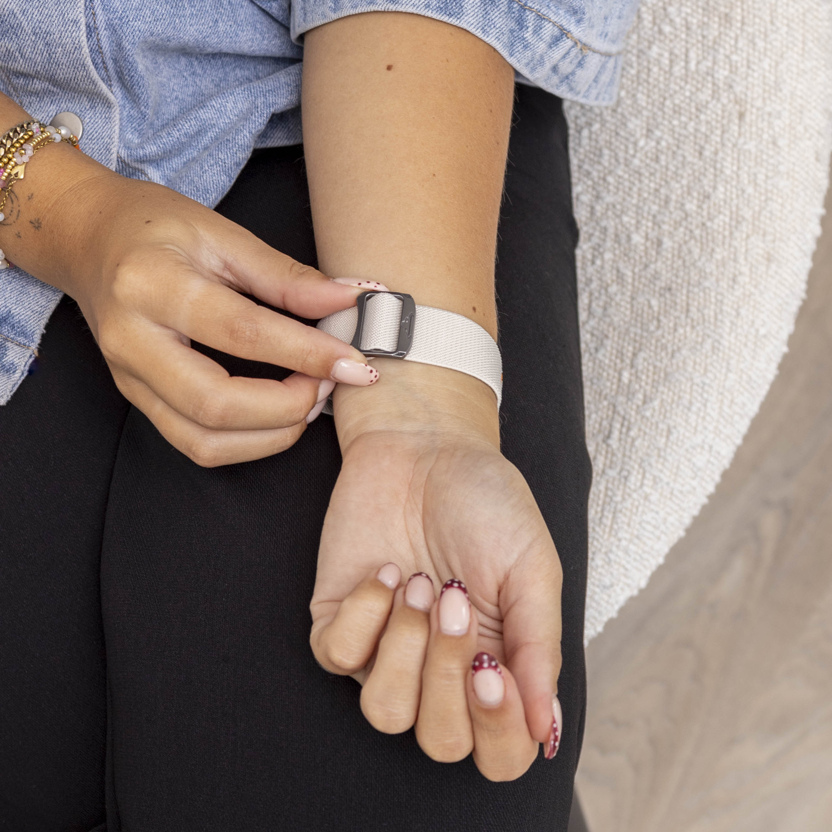 Bracelet elastique Samsung Galaxy Watch 8 Classic (lumière stellaire)