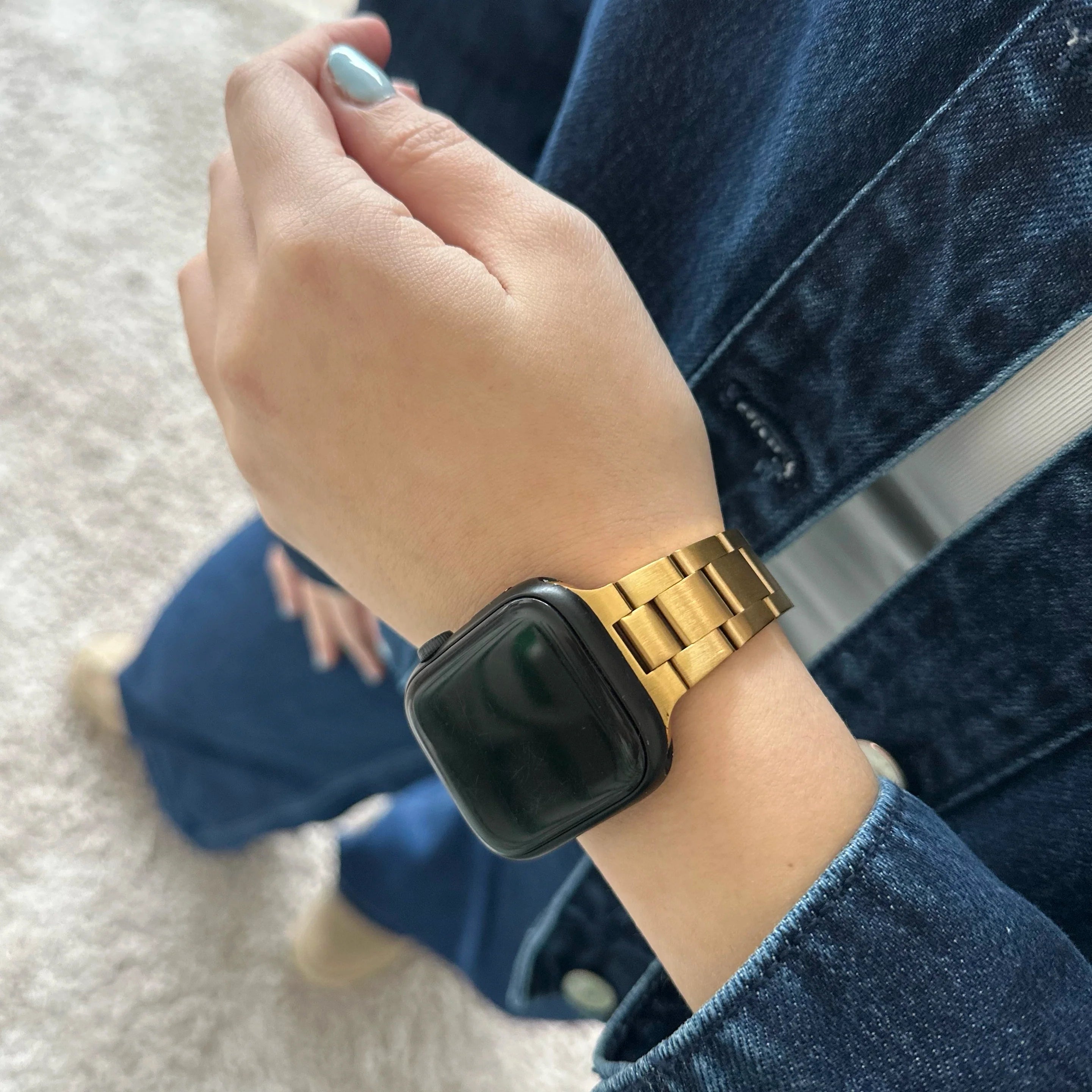 xoxo Wildhearts Bracelet acier fin Apple Watch (or)