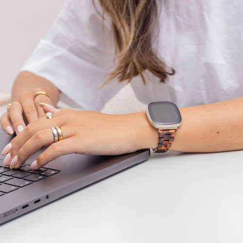 Bracelet résine Fitbit Versa 3 (lave)