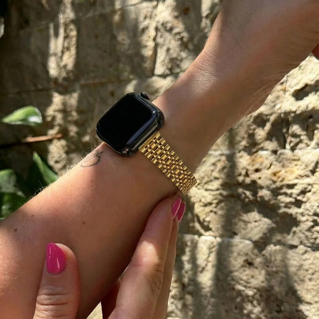 xoxo Wildhearts Bracelet acier 'slim' Apple Watch (or)
