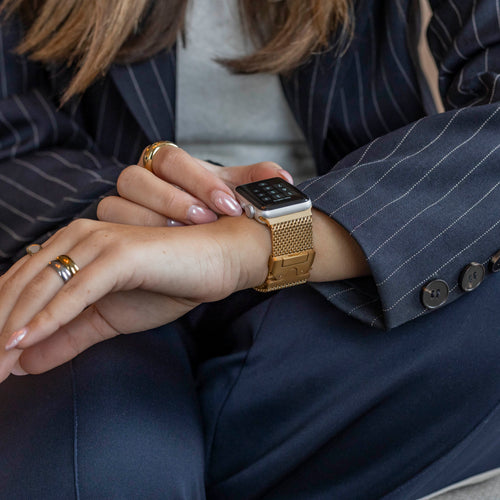 Bandz Apple Watch Ultra Milanese loop band met P-buckle (goud)