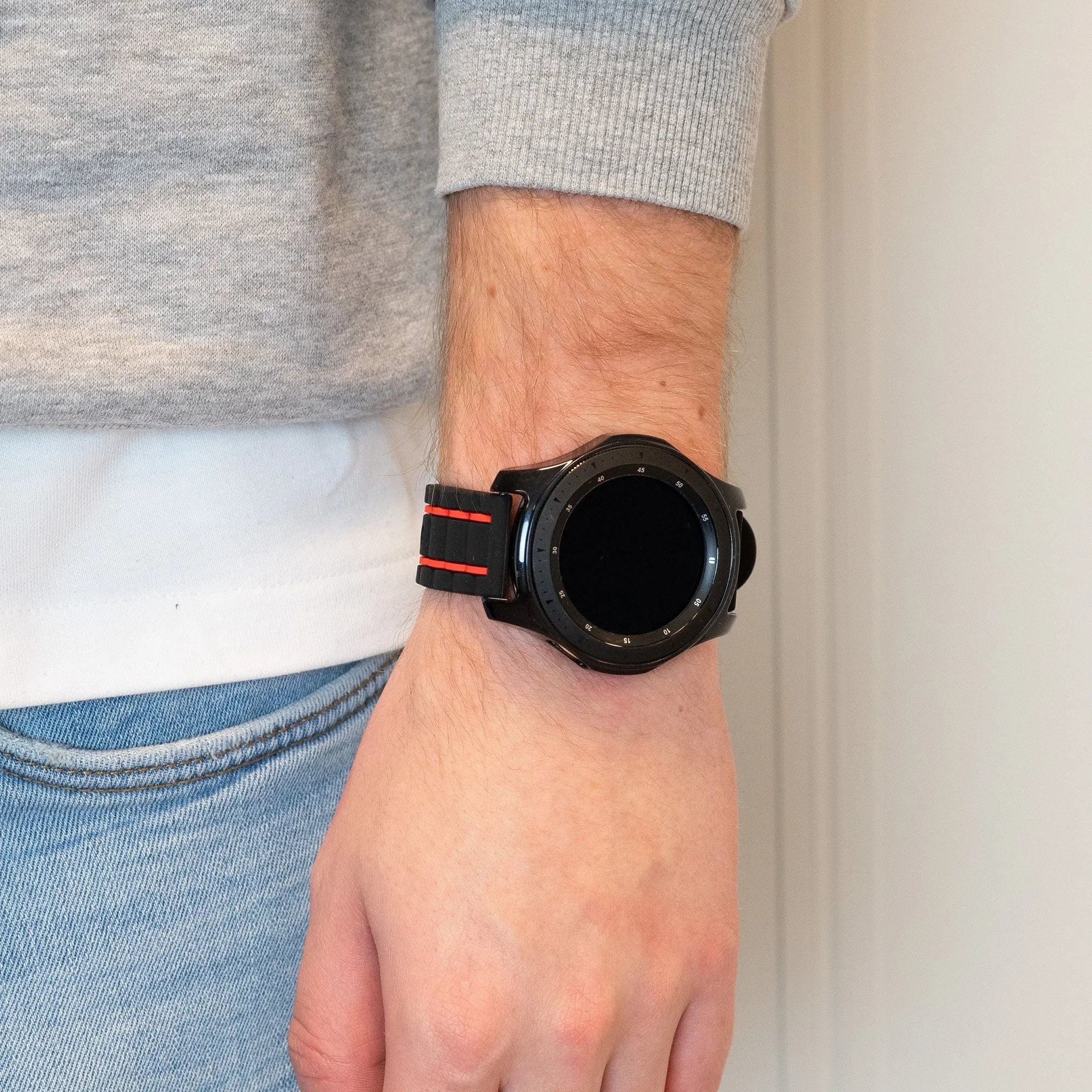 Bandz Amazfit GTR 3 (Pro) Striped Sport Strap (Black/Red)