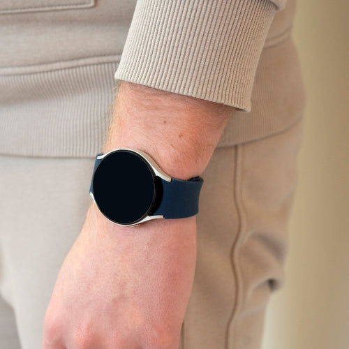 Samsung Galaxy Watch 4 40mm 'One push' Silikonarmband (Dunkelblau)