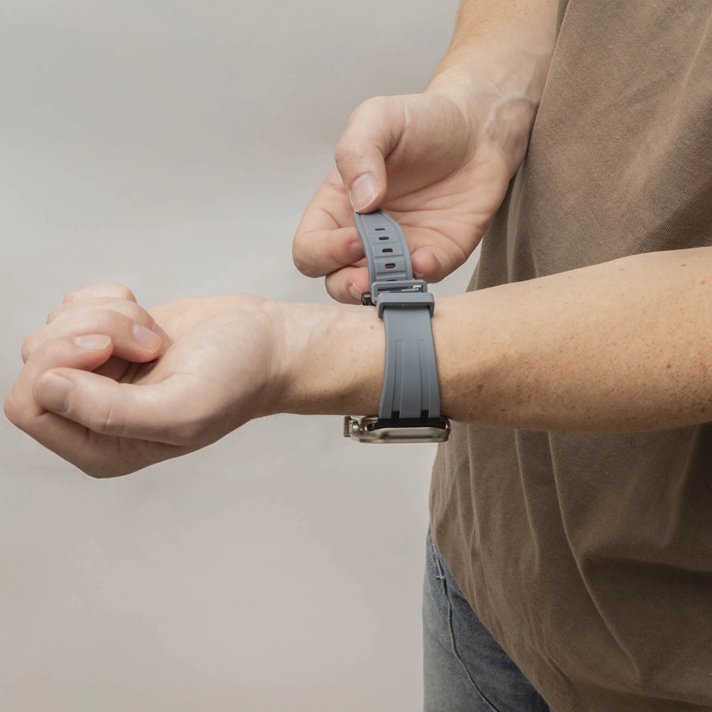 Bandz Apple Watch Silicone Strap 'Luxe Liquid' (Gray With Black)