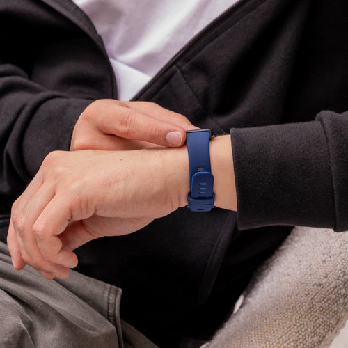Huawei Band 8 Classic Silikonarmband (Dunkelblau)