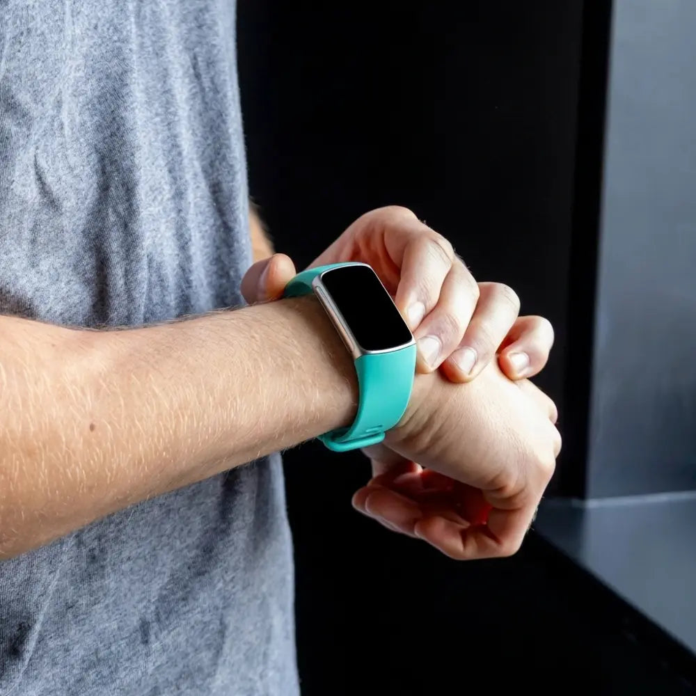 Fitbit Charge 5 Silikonarmband (Aqua)