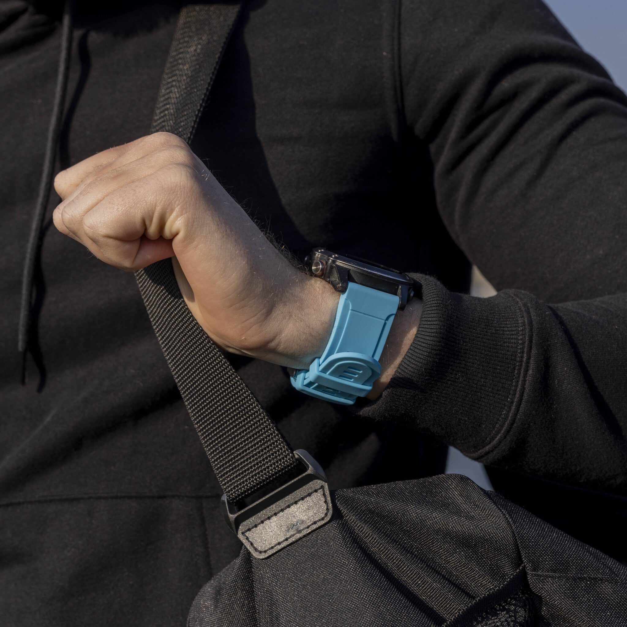 Bracelet silicone brillante Garmin Fenix 7x (bleu clair)