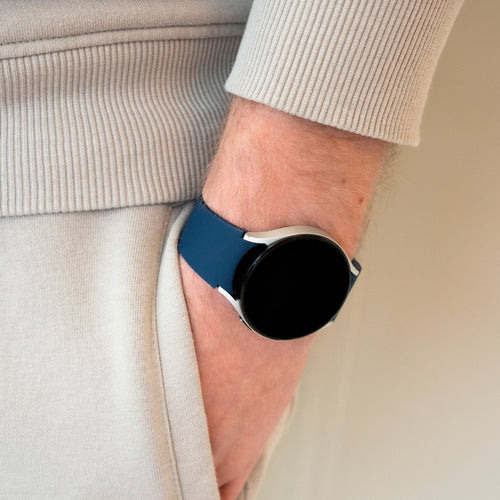 Samsung Galaxy Watch 4 40mm 'One push' Silikonarmband (Dunkelblau)