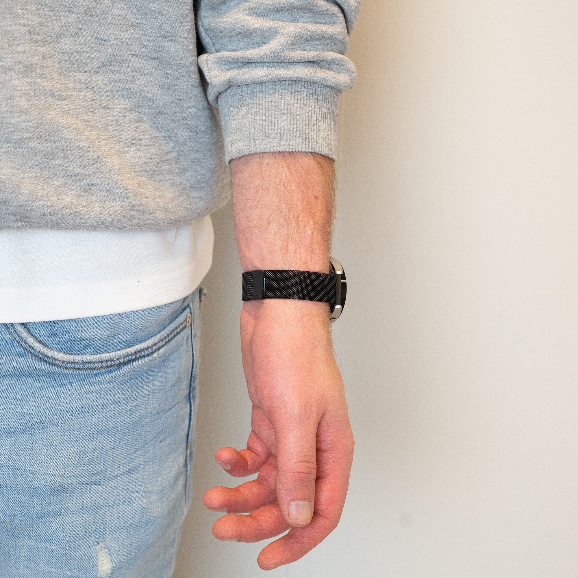 Bandz Garmin Venu Milanese Loop Armband (Schwarz)