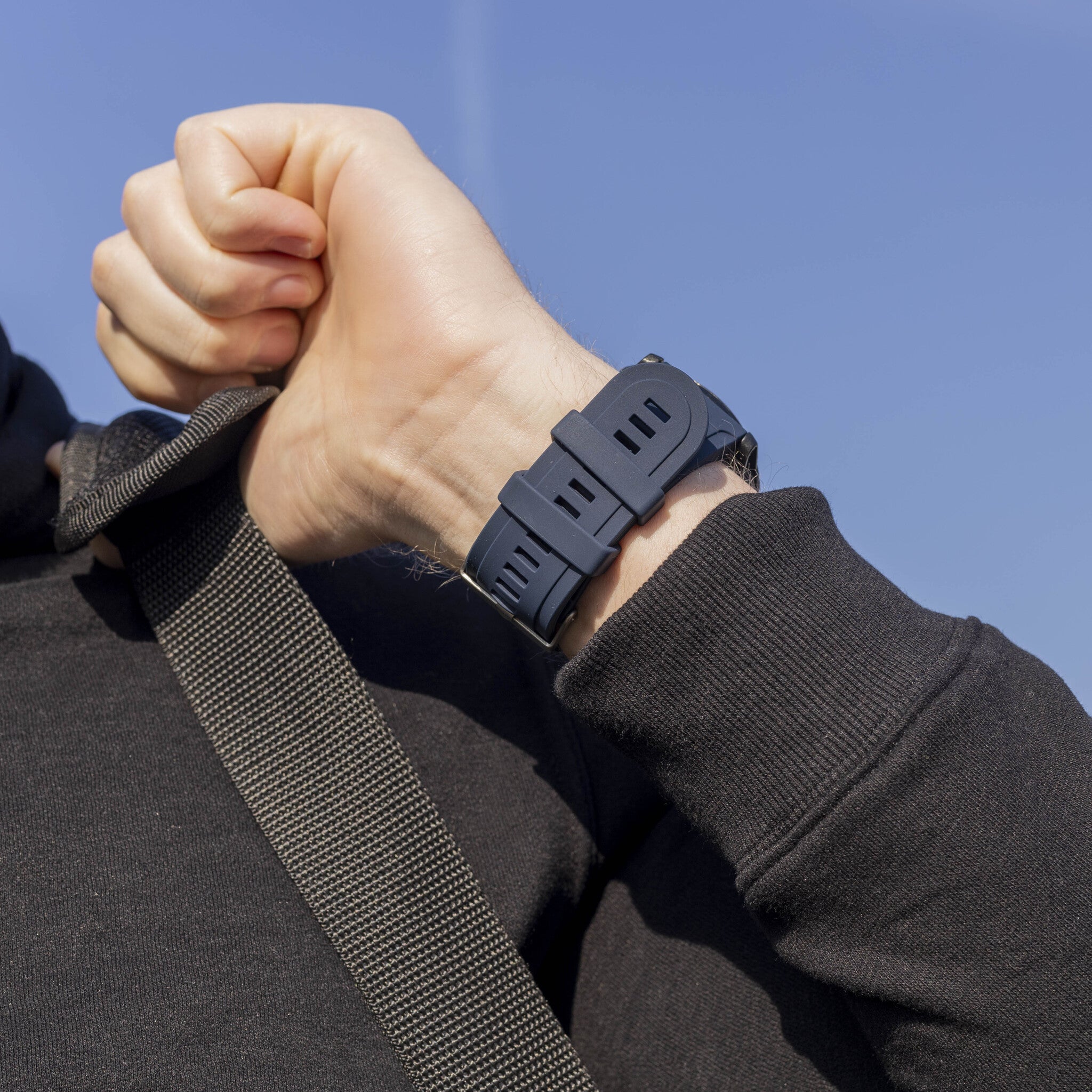 Bracelet silicone brillante Garmin Fenix 7x (bleu foncé)