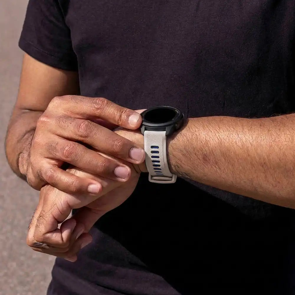 Garmin  Forerunner 245 sport gesp bandje (beige/zwart)