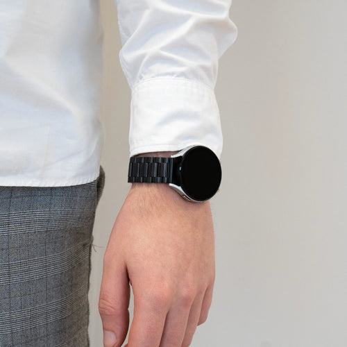 Steel Strap 'Classic', black, lifestyle photo