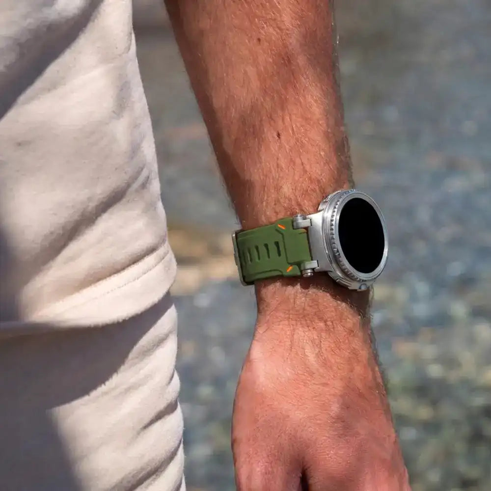 Samsung Galaxy Watch 8 - 44mm 'Explorer' Silicone Strap (Green with Titanium)