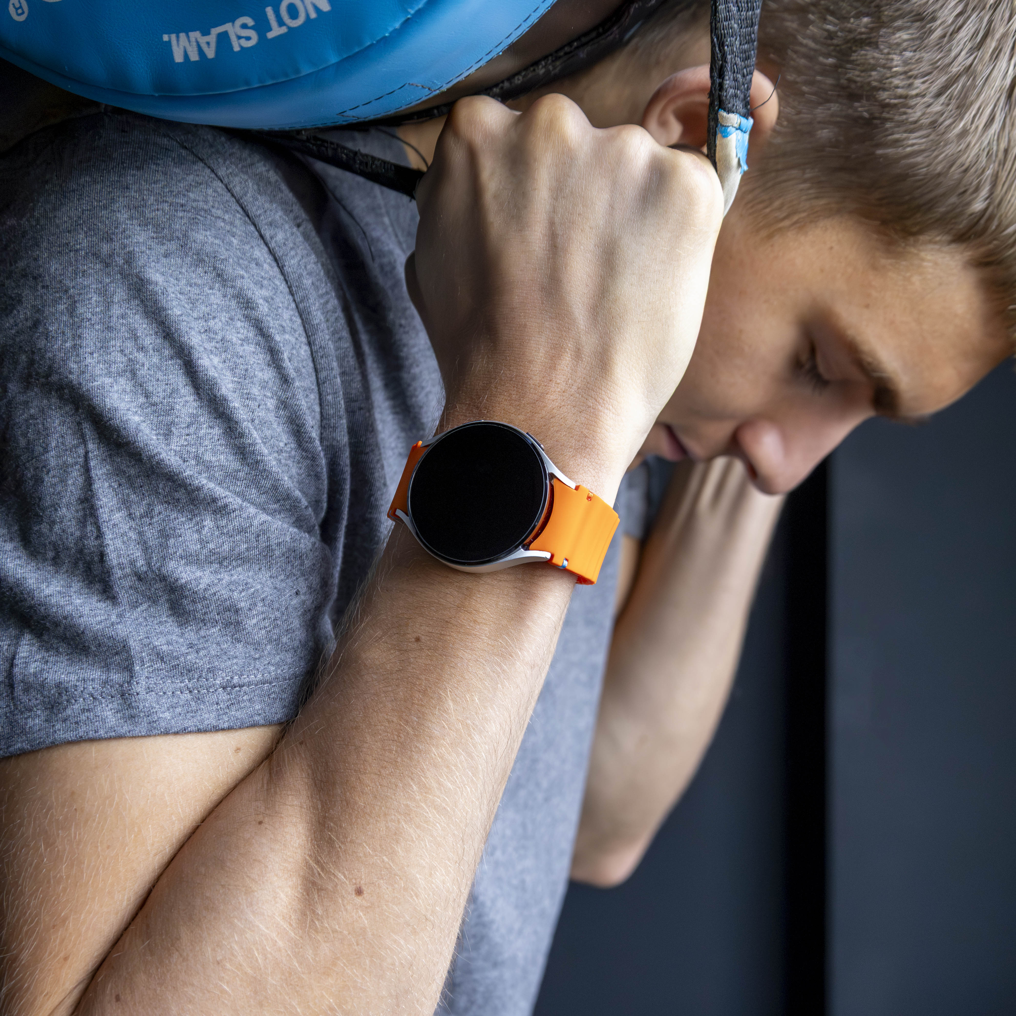 Samsung Galaxy Watch FE Wave Strap (Orange)