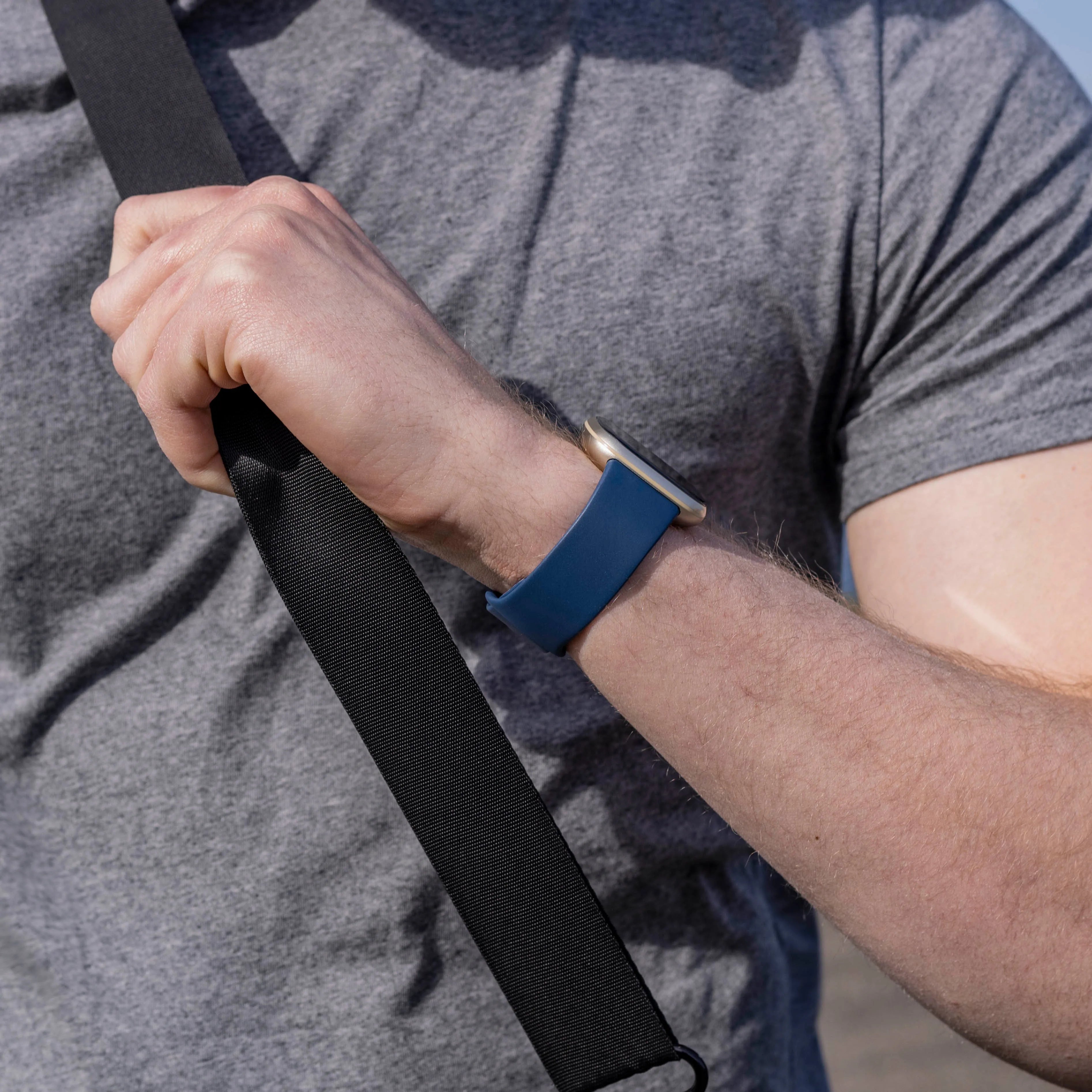Fitbit Sense Silikonarmband Classic (Dunkelblau)