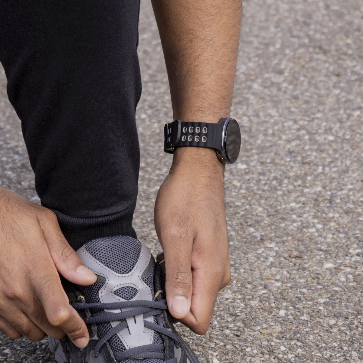 Silicone Ocean Strap, black/grey, lifestyle photo