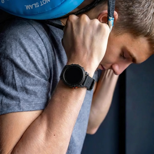 Garmin Fenix 7 Sportarmband mit Schnalle (Scwarz/Grau)