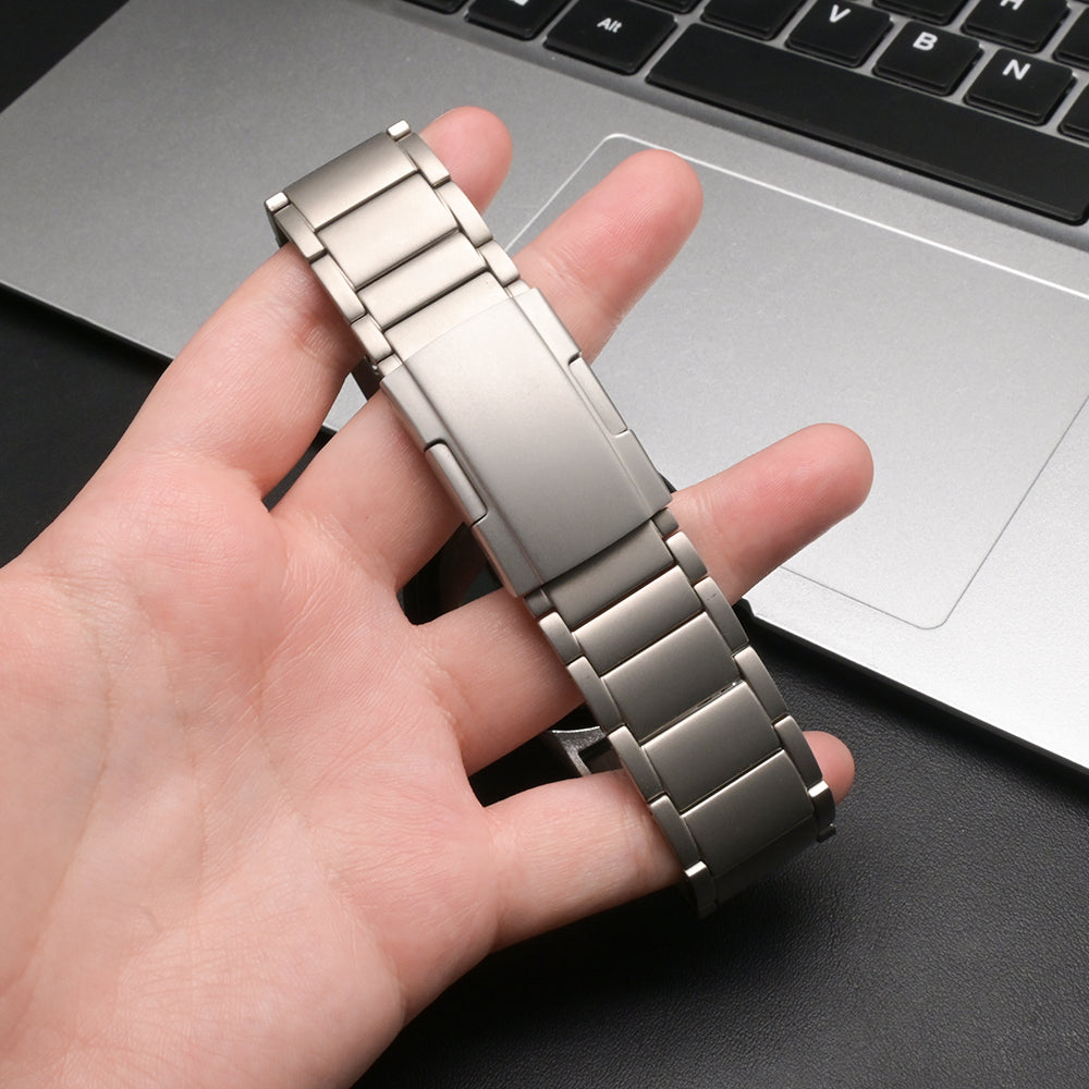 Google Pixel Watch 4 - 45mm Titanium Strap (Silver)