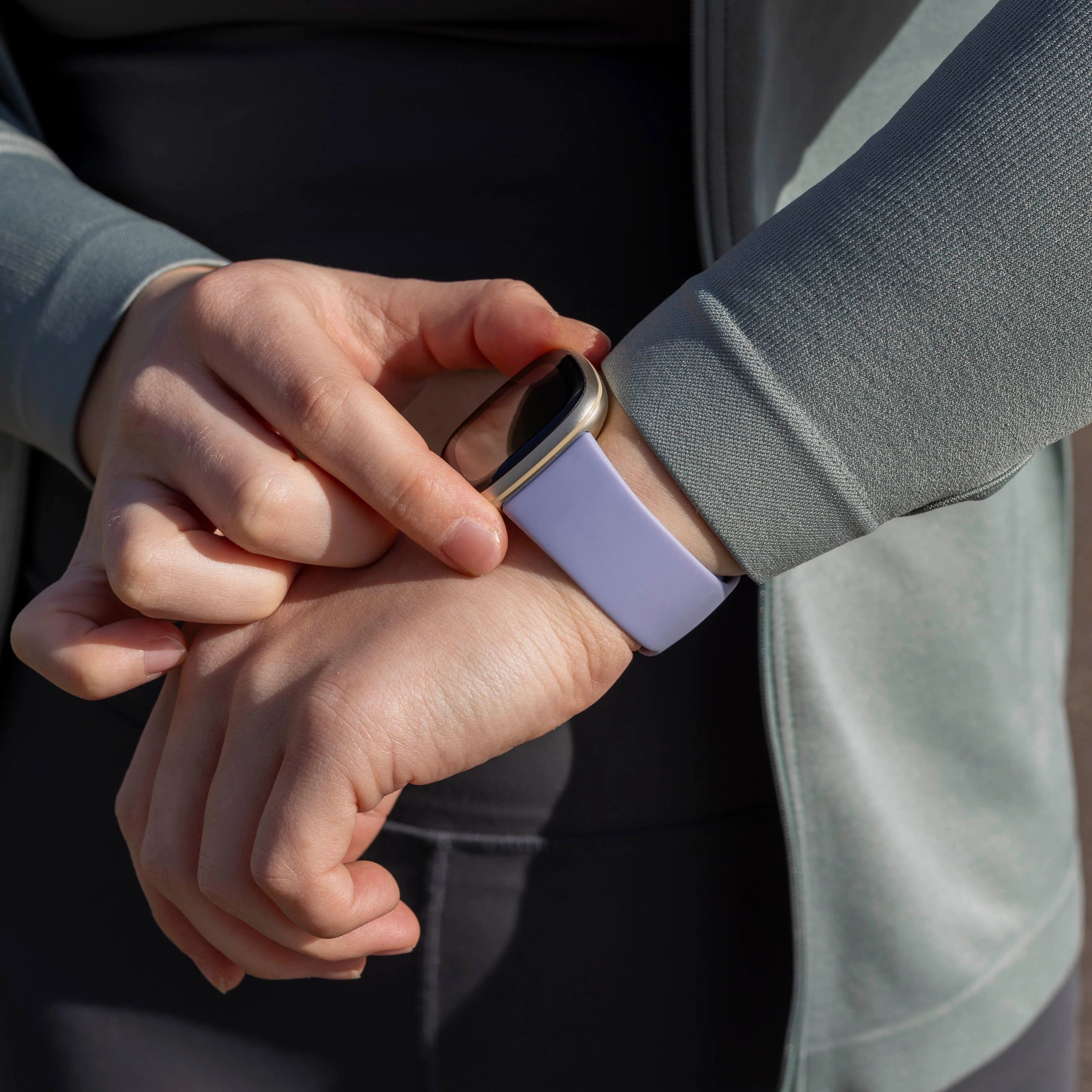 Fitbit Versa 3 Silikonarmband Classic (Lavendel)