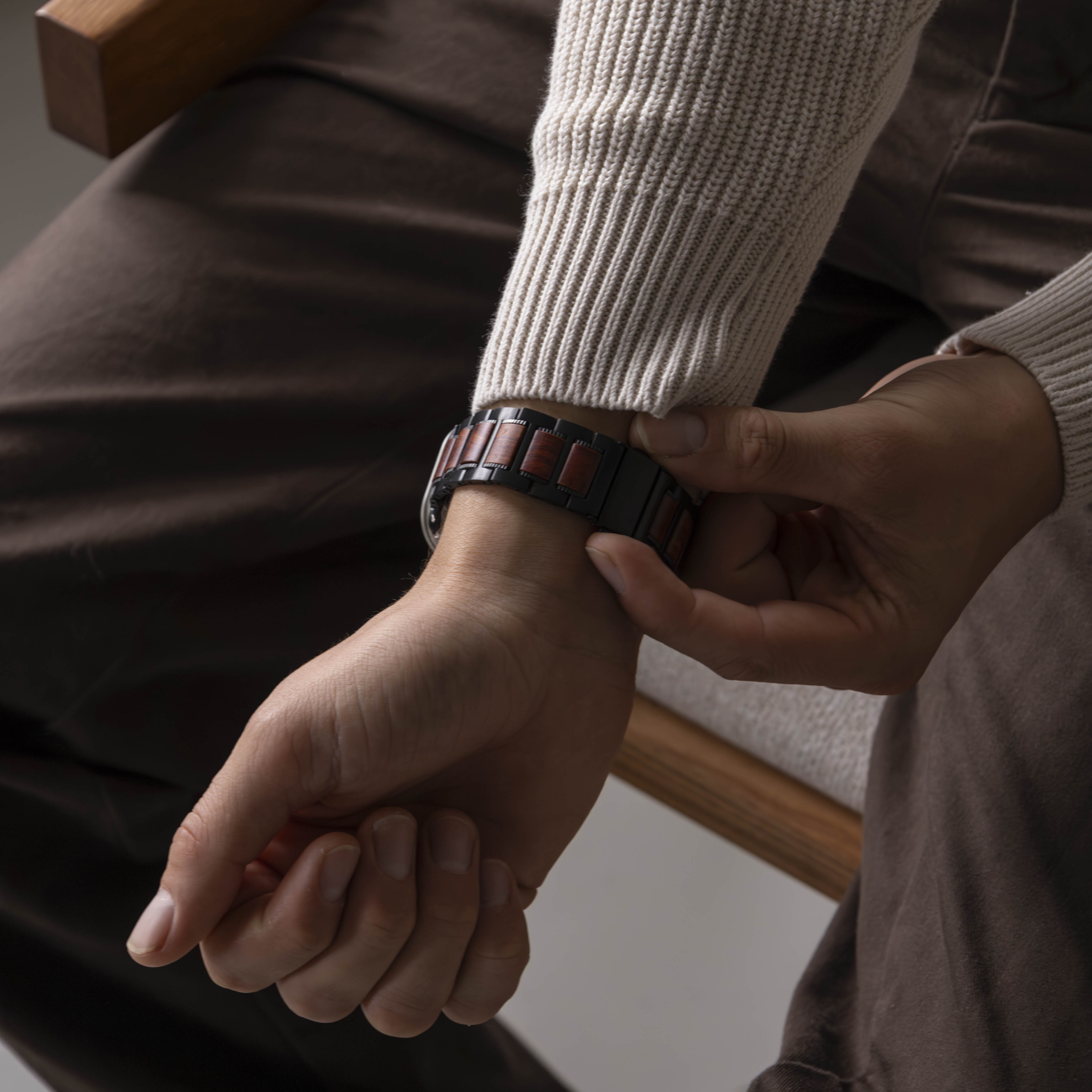 Apple Watch Ultra stalen/houten bandje (zwart/bruin)