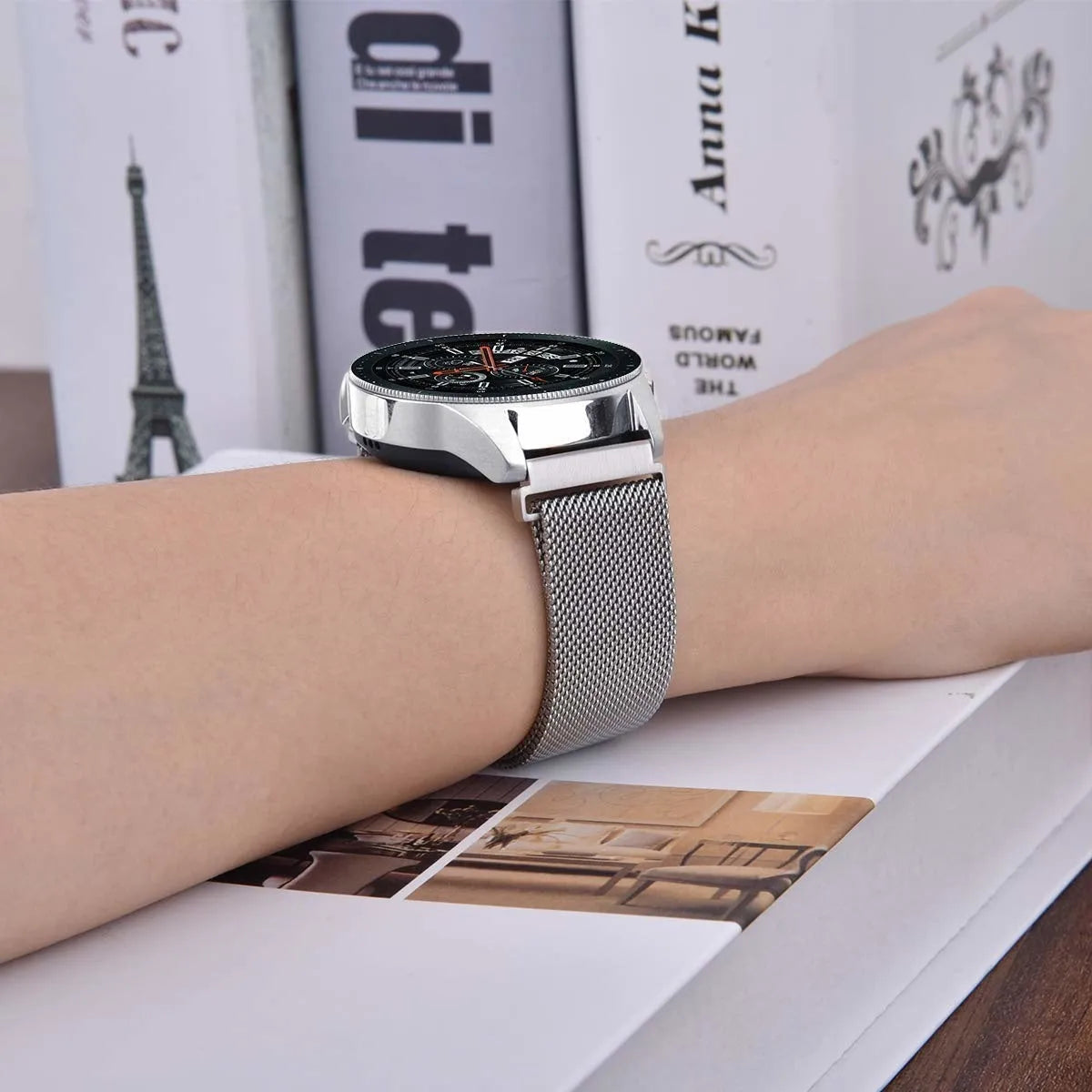 Coros Pace 3 Milanese Strap (Silver)