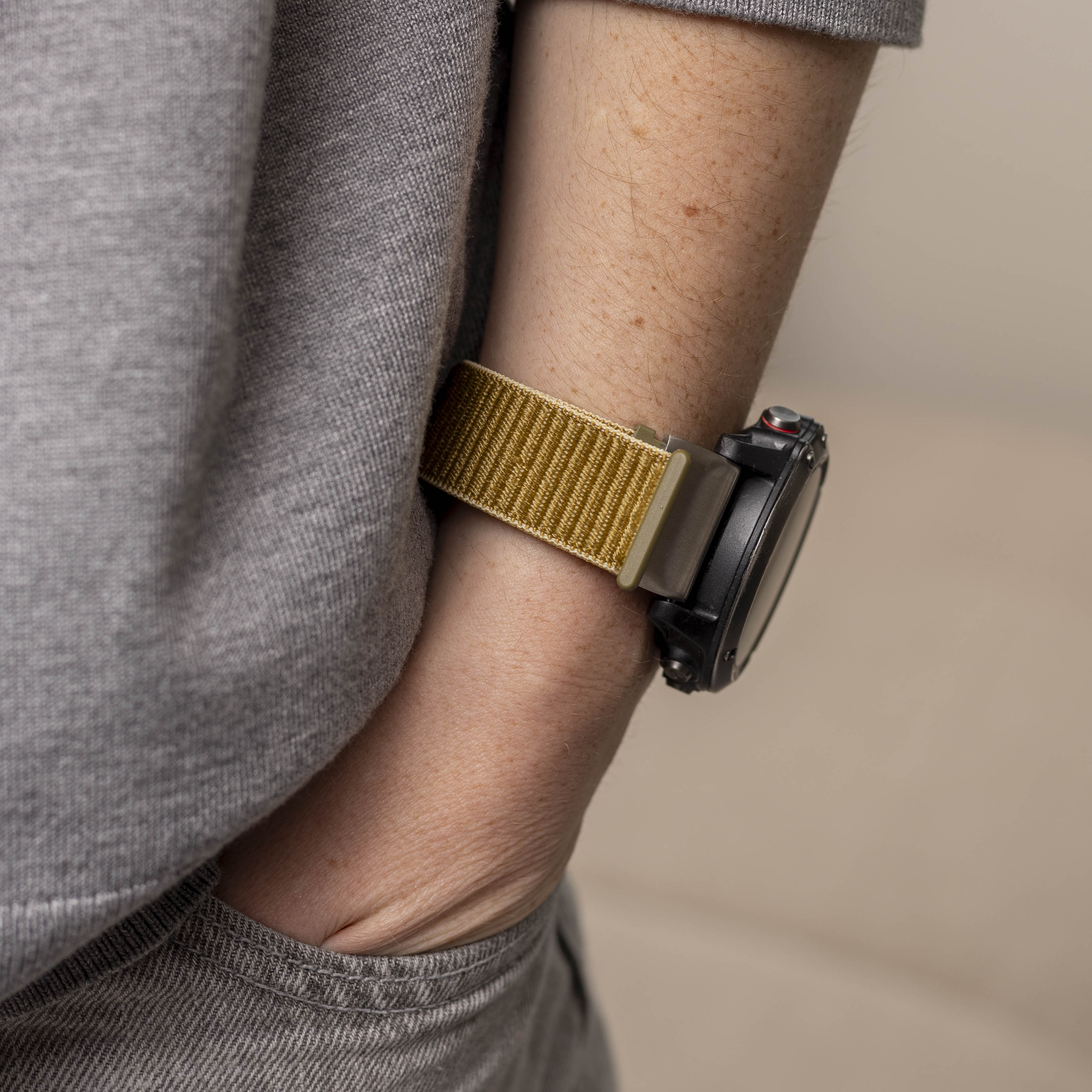 Garmin Fenix 7x Nylonarmband (Olivgrün)