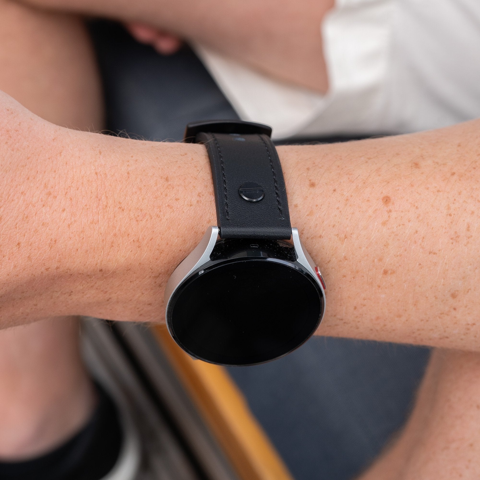 Huawei Watch GT 5 Pro - 46mm Leather Strap with Screw (Black)
