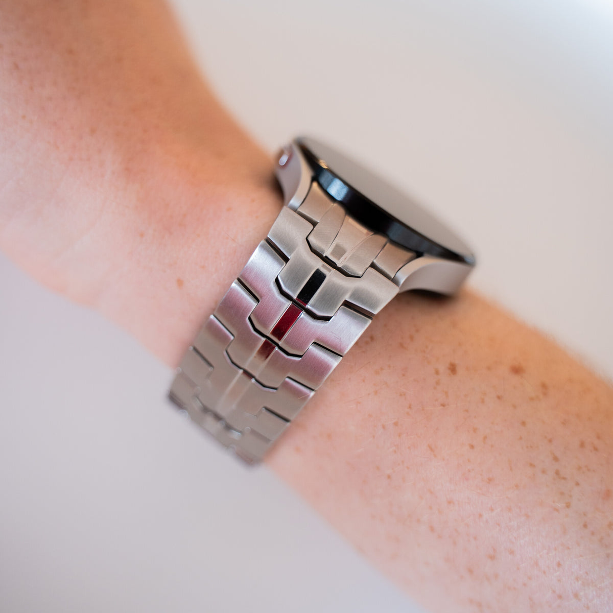 Steel Iron Strap, silver, lifestyle photo