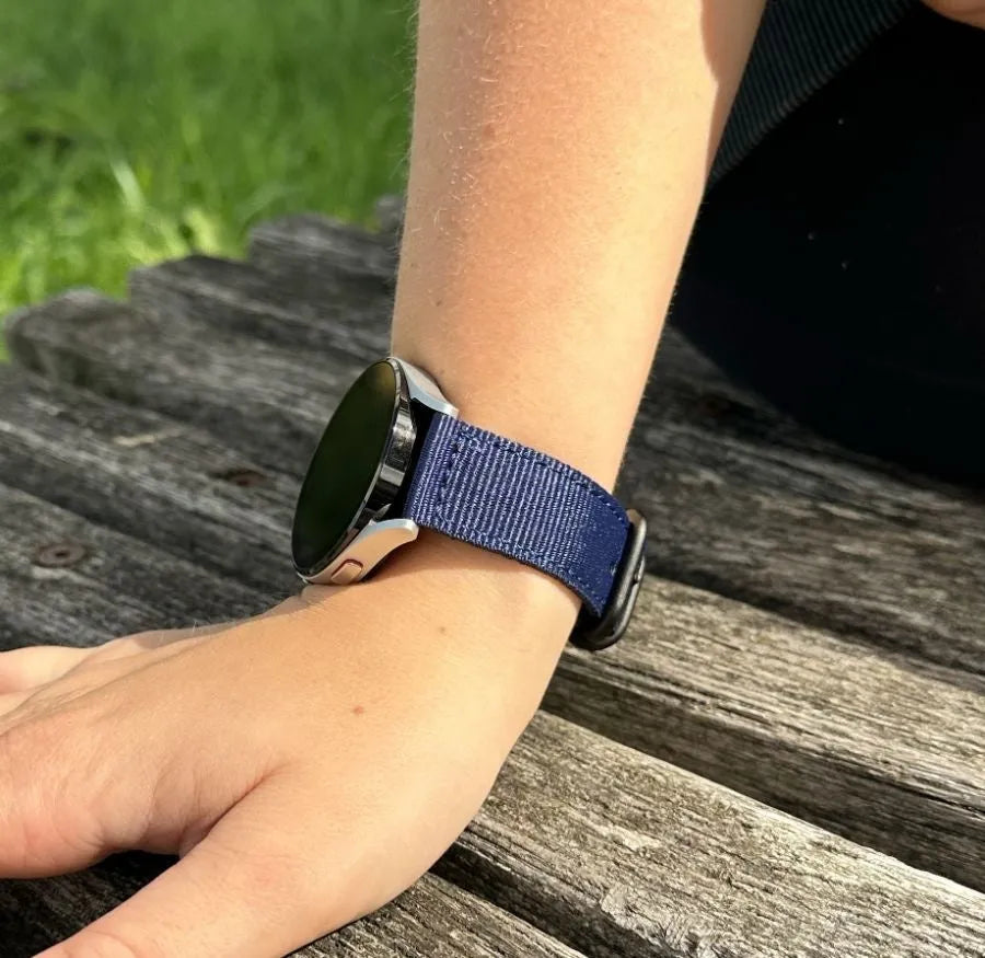 Fossil Gen 4 Explorist (HR) Nylonarmband mit Schnallenverschluss (Blau)