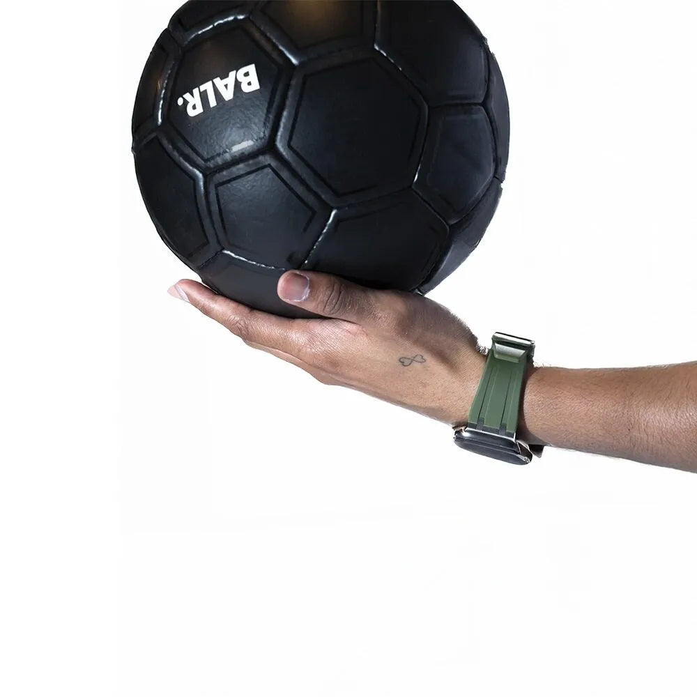 Balr. Apple Watch Ultra flüssiges Silikonarmband (Grün/Silber)